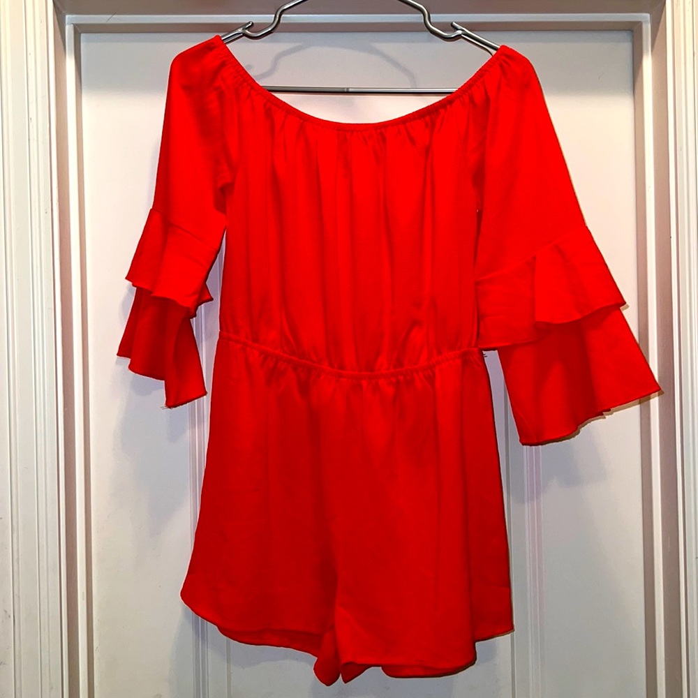 Ruffle sleeve romper